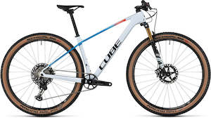 Bicycle and accessory: Cube Elite C68X SLX Teamline