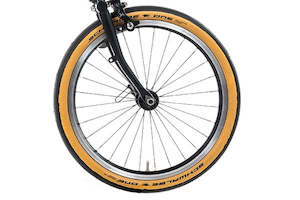 Bicycle and accessory: Brompton Schwalbe One Tanwall Tire