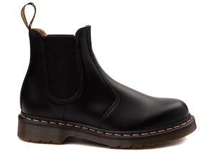 Dr. Martens 2976 Smooth Leather Chelsea Boot Black