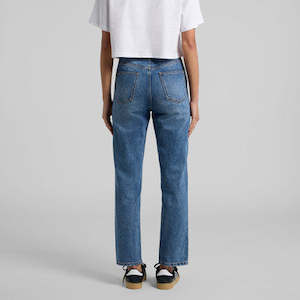 Clothing Pants Shorts: Wo's Straight Jeans