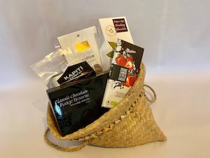 New Additions: KETE SWEET TREAT HAMPER