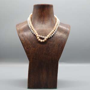 Art gallery: Large Pearl Necklaces