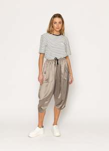 Fashion design: Gibbs Pant