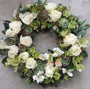 Florist: Formal Wreath