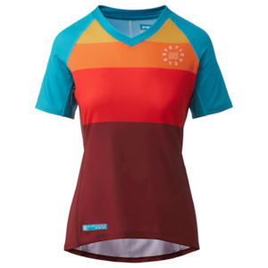 Sporting equipment: W'S ENDURO S/S JERSEY SYRAH STRIPE 23