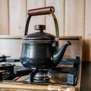 Outdoor living: Barebones Enamel Teapot - Charcoal