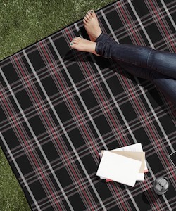 Picnic Blankets: Blanket Tote XL - Black Tartan - 2m x 1.8m