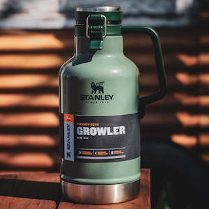 Picnic Drinkware And Dishware: Stanley Classic Easy-Pour Growler 1.9 Litre