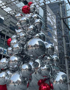 Function equipment renting, leasing or hiring: Giant Silver Chrome Balls!