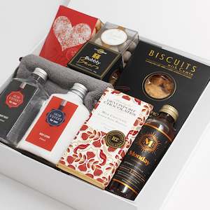 Event, recreational or promotional, management: The Way To His Heart Gift Box