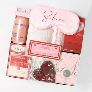 An Endless Love Gift Box