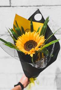 Single wrapped sunflower