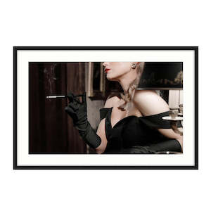 QUELLAZIARE WOMEN FRAMED PRINT