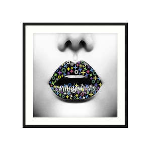 BREATHLESS BLACK LV LIPS PRINT