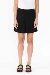 Womenswear: Leeka Black Pocket Shorts