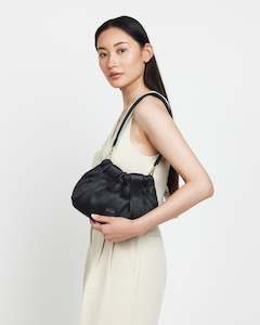 Clothing: Saben - Alexis Pleat // Black