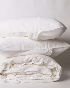 Furniture wholesaling: LINEN DUVET SET WHITE - QUEEN