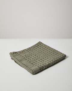 Furniture wholesaling: WAFFLE HAND TOWEL KHAKI