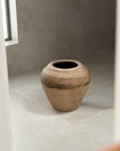 Furniture wholesaling: BHURMA POT LARGE