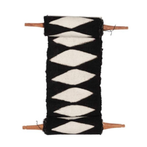 Textile Totem Balance White / Black