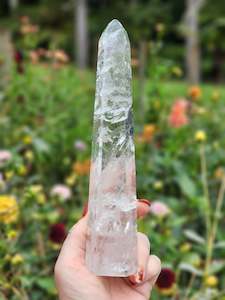 Crackle Quartz Tower