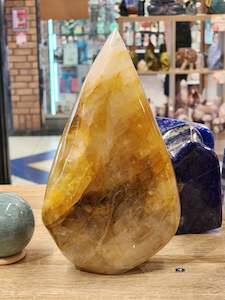 Crystal glass: Large A Grade Golden Healer Flame