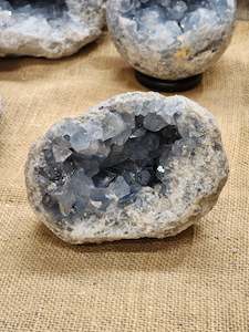 Crystal glass: Celestite Geode