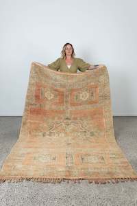 Store-based retail: Vintage Moroccan Boujaad Rug - Dara