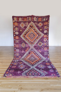 Store-based retail: Vintage Moroccan Boujaad Rug - Majidah