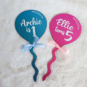 Cake Toppers: Personalised Birthday Cake Topper