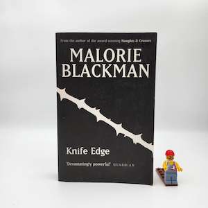 Knife Edge (Noughts and Crosses #2) - Malorie Blackman