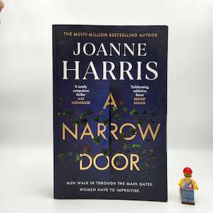 A Narrow Door (Malbry #3) - Joanne Harris