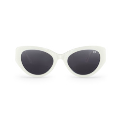 Sunglass: Demi | White