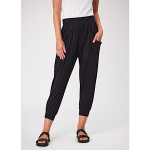 Womenswear: Signature Print Fresco Pants Black