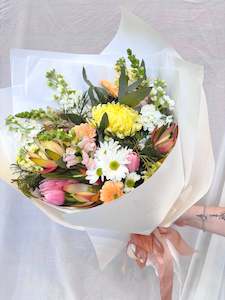 Florist: Pastel Bouquet Wrap