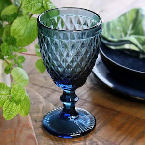 Gift: Diamond Cut Stemware set/4