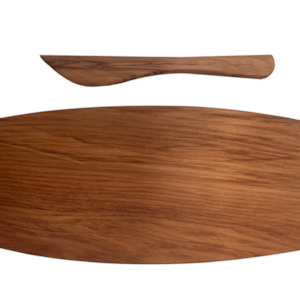 Rimu cheeseboard/Serving board and knife