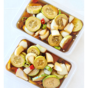 Pickled vegetable combination (장아찌)