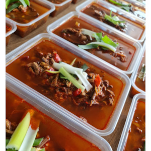 Takeaway food: Spicy beef soup (육개장)