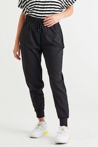 Betty Basics Cara Travel Joggers Black