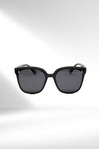 Clothing: Stella and Gemma Lola Sunglasses Black