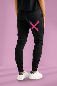 Homelee Apartment Pants Black with Orchid X