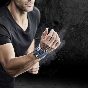 Broken Wrist: Push Sports Wrist Support | Feel secure during sport