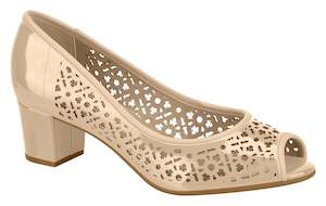 Shoe: Beira Rio 4777.365-1258 Women Fashion Shoes Laser Cut in Painted Nude