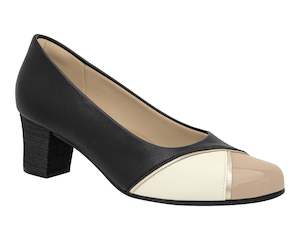 Shoe: Piccadilly Ref: 110133 Business Court Shoe Medium Heel in Metal Gold