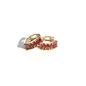 Jewellery: Queen Of The Foxes - Garnet Huggie Earrings Gold