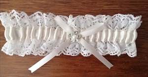 BBG12 Ivory lace garter with ivory satin ribbon and diamante flower