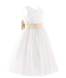 G20201. Off white lace and tulle flower girl, communion, party dress. Age 8 and 10.