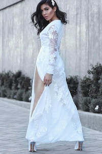 70910 modern lace v neck , long sleeves and split.