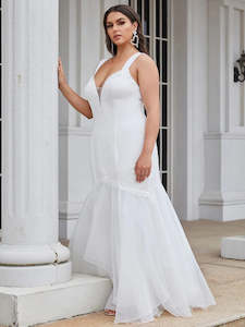 71553 Deep V neck, wide straps. Semi fitted. Soft organza.